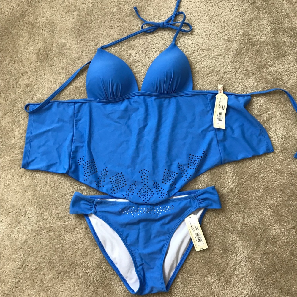New with tags, never worn 2 piece bathing suit